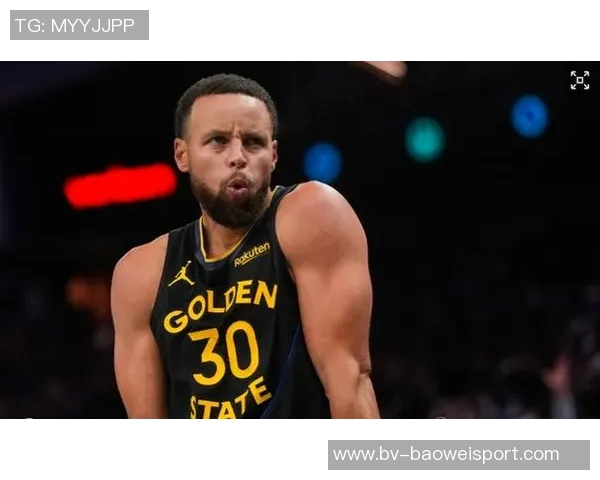 库里再展神勇远投绝技震撼全场证明自己依旧无敌