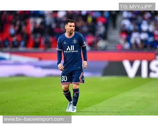 追梦称奎因有潜力成优秀球员期待他展现更强侵略性